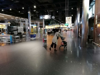 4/7/20 AMS 空港